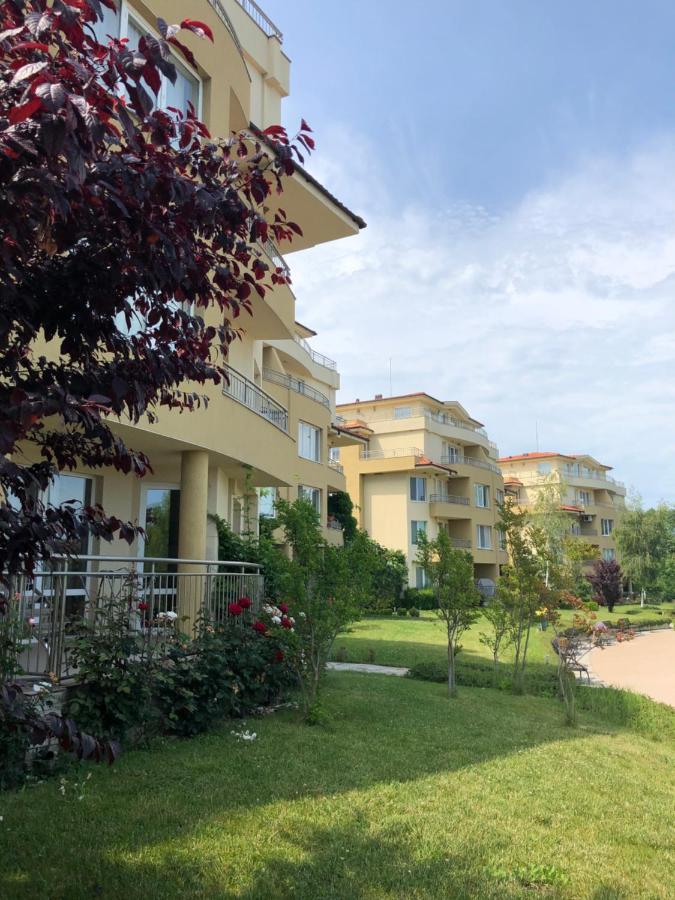 Tatiana Pines Apartment Obzor Exterior photo